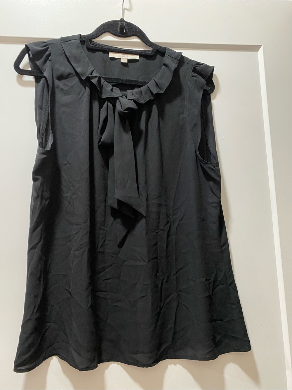 LOFT Black Sleeveless Ruffle Tie-Neck Camisole